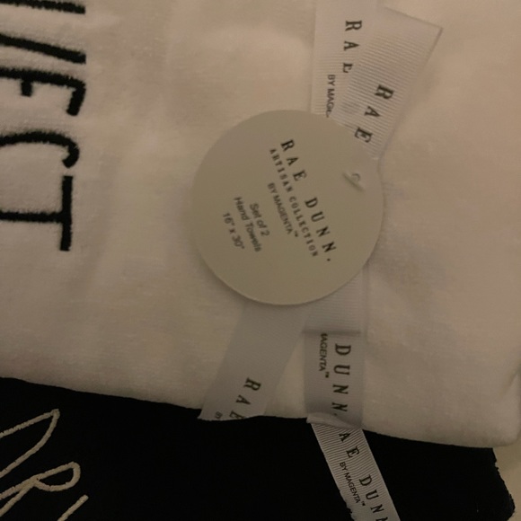 Rae Dunn Hand Towel Set (4). NWT!! - Picture 6 of 8